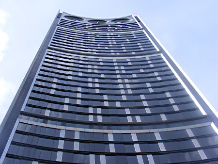 Strata SE1