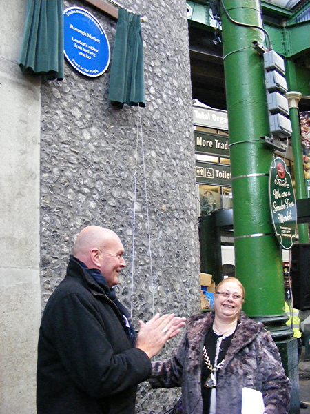 Borough Market blue plaque unveiled by Mayor of Southwark