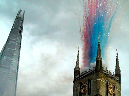 Great Fire of Southwark: fireworks from cathedral tower 800 years on