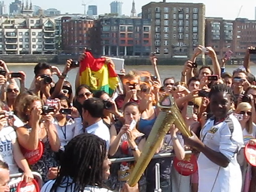 Ade Adepitan and Ify Egesi 