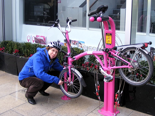 24-hour bike repair pitstop opens in Great Guildford Street