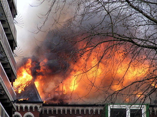 Massive fire at Walworth Town Hall; fears for Cuming Museum collection