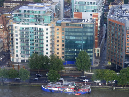 Crowne Plaza hotel to open on Albert Embankment