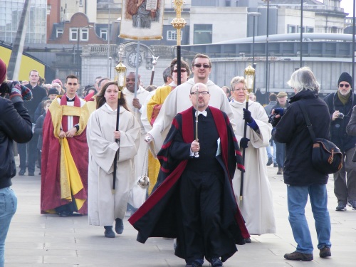 Prayers on London Bridge for Thames flood victims