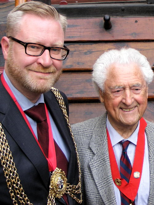 Tributes paid to Mayor of Lambeth Cllr Mark Bennett