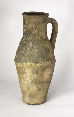 Medieval flagon on display at Wheatsheaf pub in Stoney Street