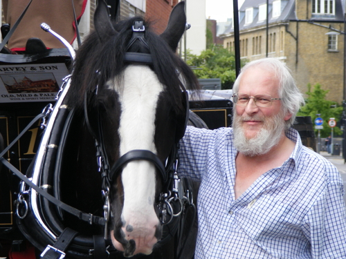 Harvey’s horses and dray visit Southwark