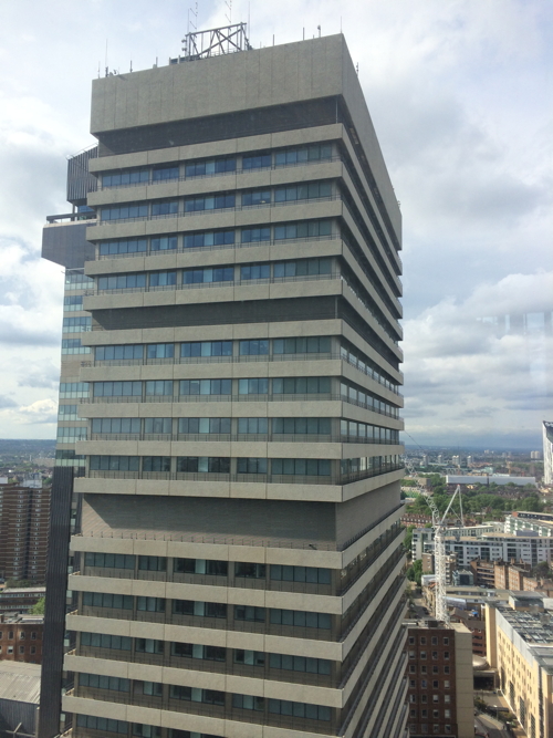 Light sculpture installed on roof of Guy’s Hospital tower