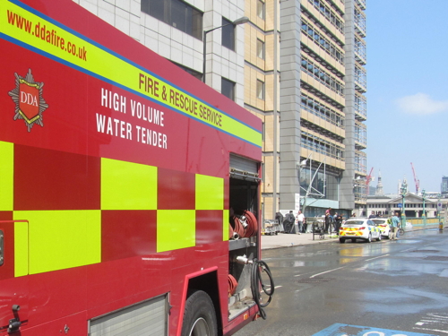 Southwark Bridge shut for Sacha Baron Cohen film stunt