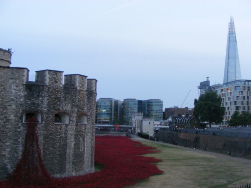 Sunset salute for First World War dead at Pool of London  