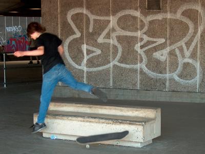 Skateboarding U-turn on South Bank