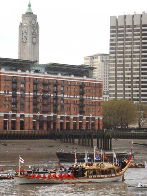 Lord Mayor’s Show features Thames flotilla and Bermondsey choir