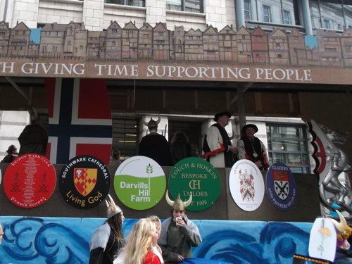 Lord Mayor’s Show features Thames flotilla and Bermondsey choir