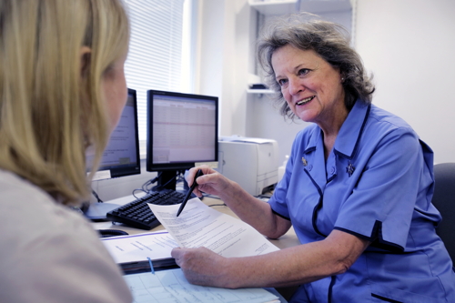 National award for St Thomas' Hospital nurse Liz Browse