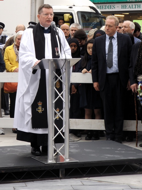 Albert McKenzie VC memorial unveiled in Tower Bridge Road