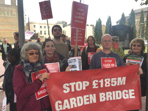Garden Bridge campaigners join ‘Stand Up to Lambeth’ march