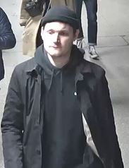 Police appeal after man is left with broken nose at London Bridge
