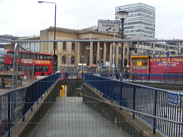 TfL plans safety review of Elephant & Castle southern junction
