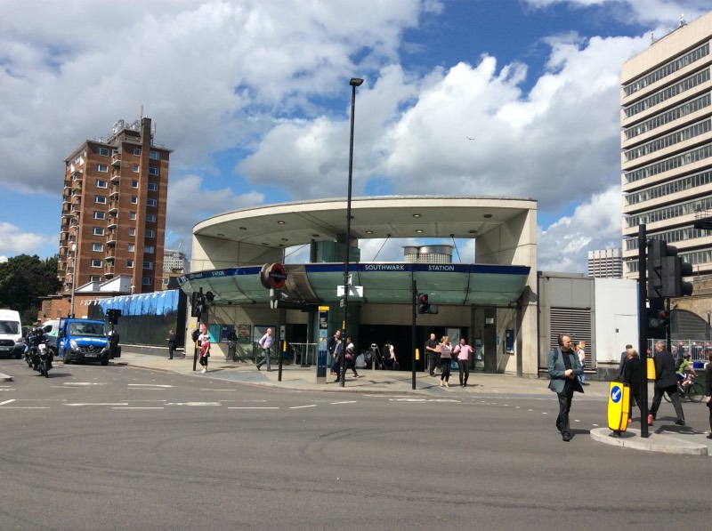 Architects call to save Southwark Underground Station