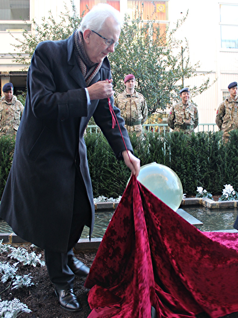 Memorial to healthcare workers in war and disaster zones unveiled