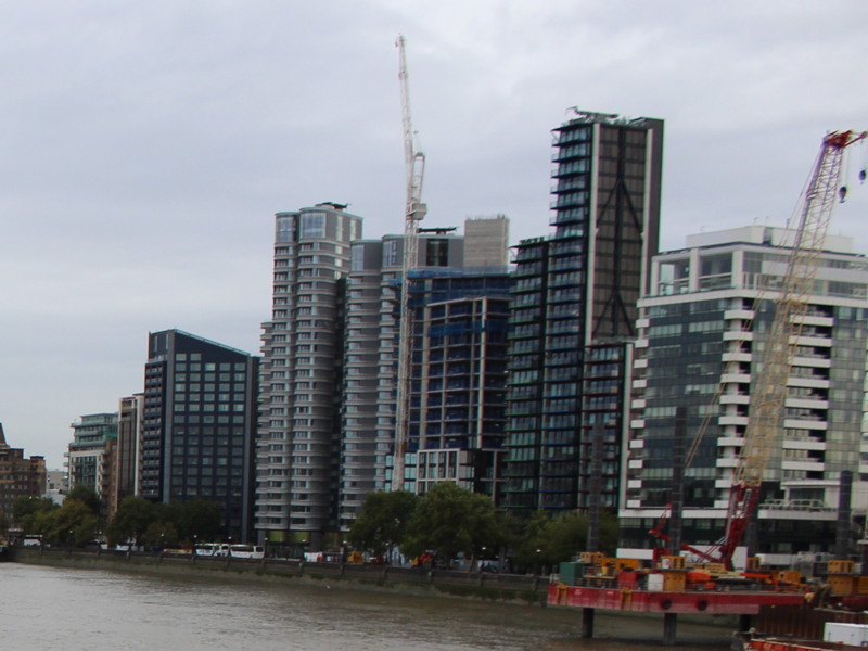 Man killed by falling glass at luxury tower on Albert Embankment