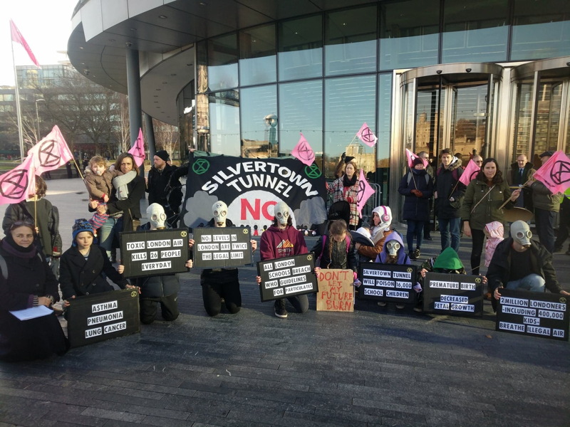 Silvertown Tunnel campaigners stage ‘die-in’ outside City Hall