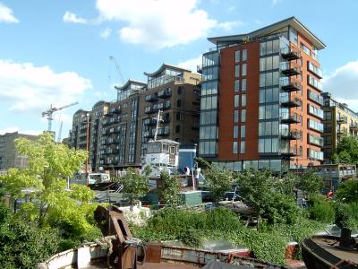 Garden Barge Square at Downings Roads Moorings