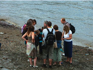 Thames Foreshore Walk at Founders Arms