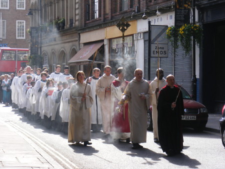 Palm Sunday Procession & Choral Eucharist at Southwark Cathedral